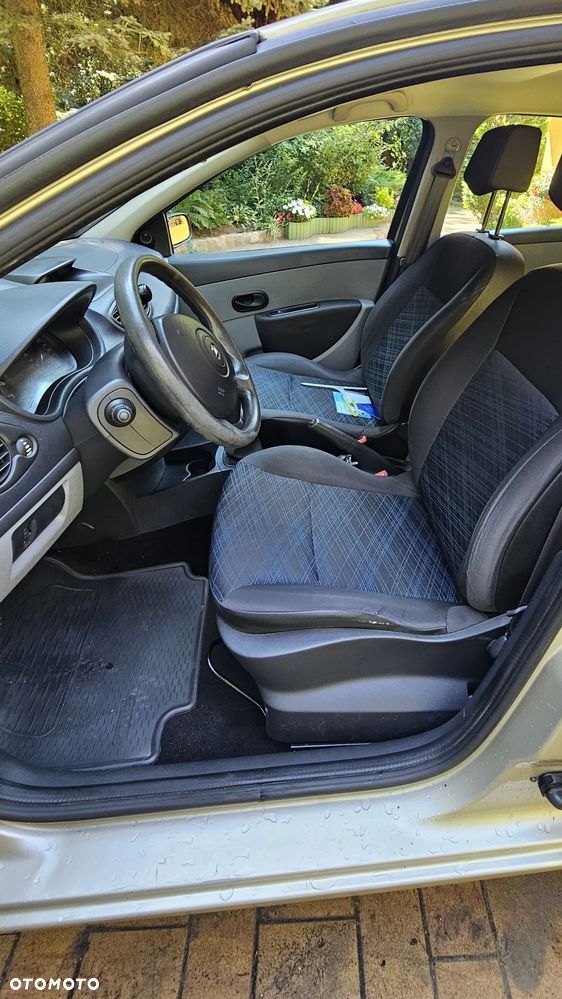 Renault Clio 1.2 16V All Inclusive - 13