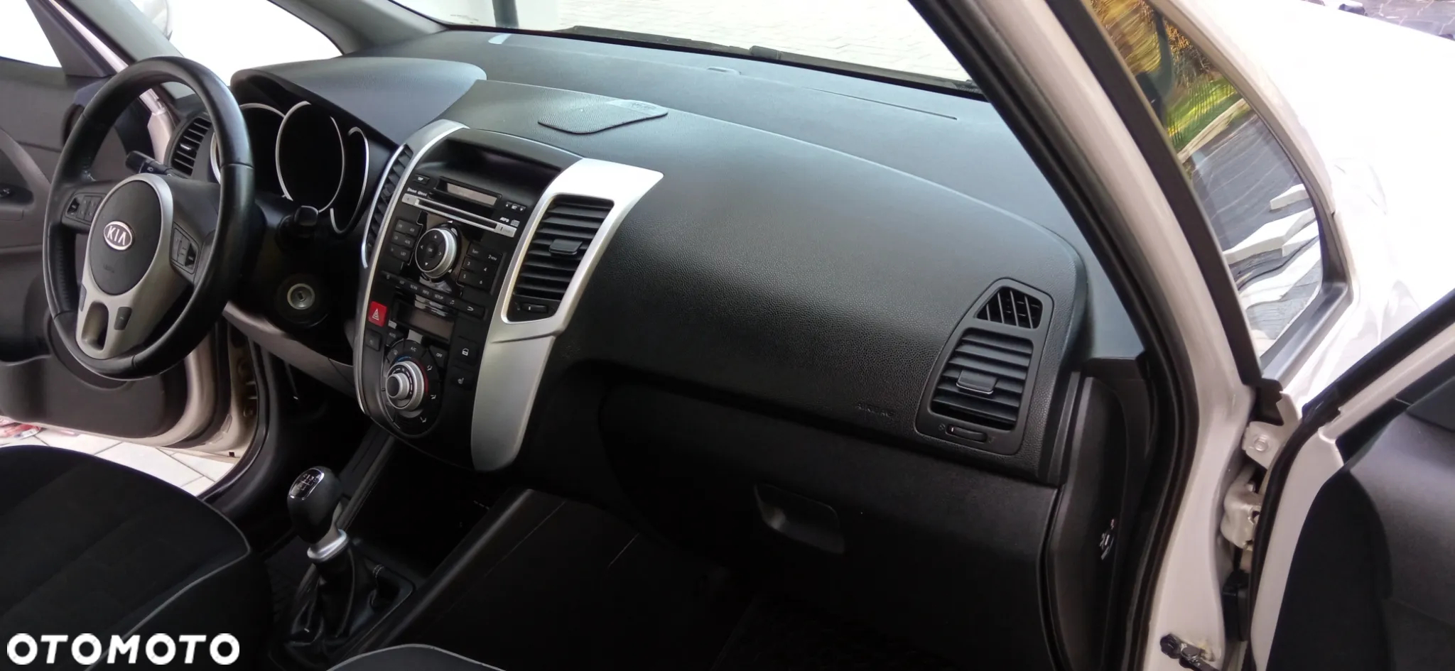 Kia Venga - 21