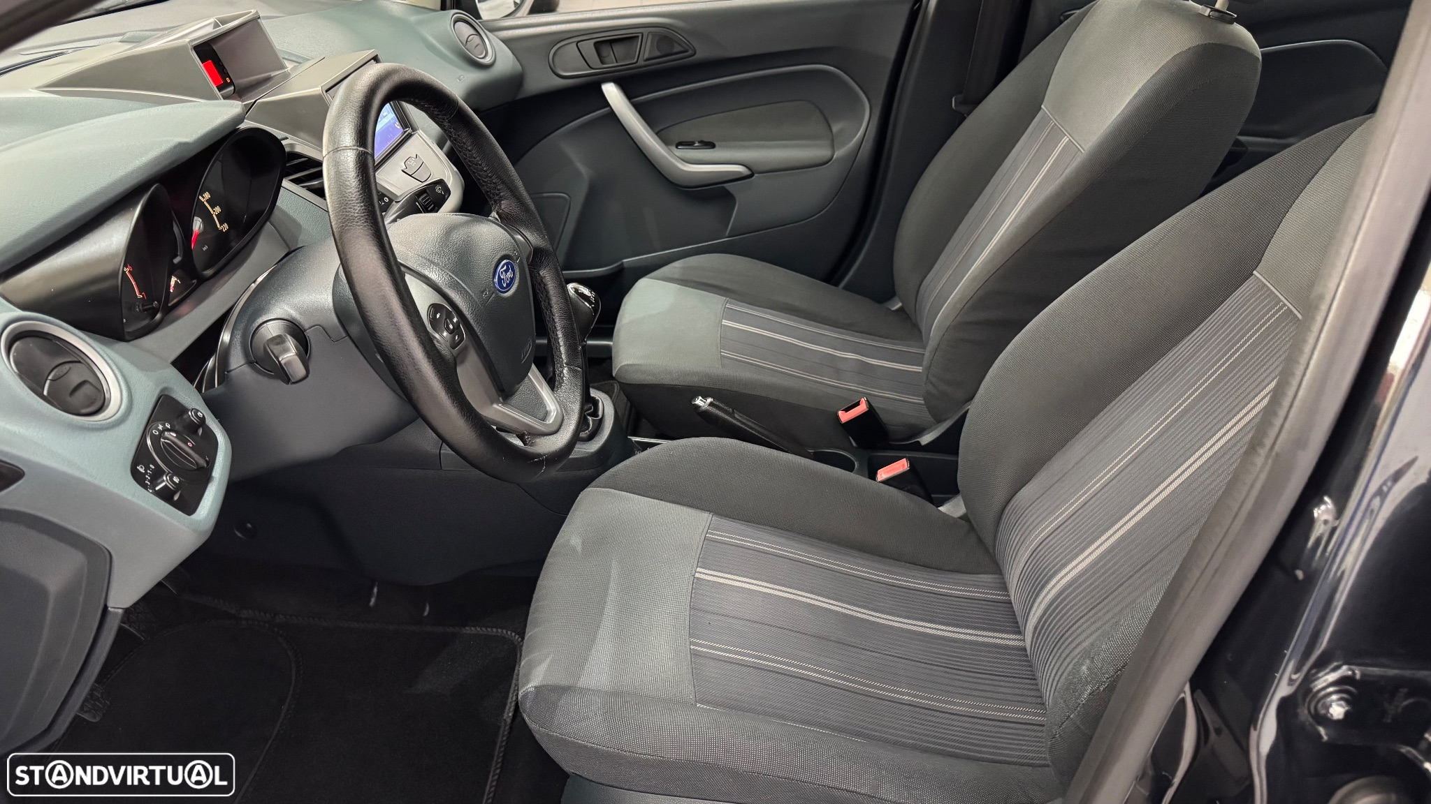 Ford Fiesta 1.25 Trend - 23