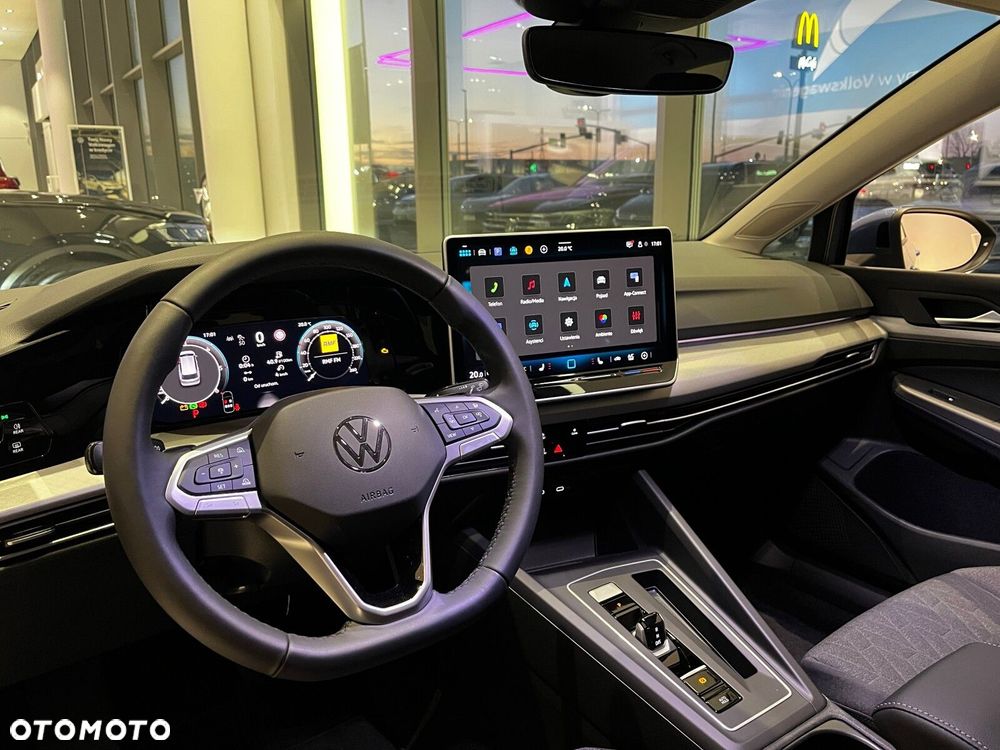 Volkswagen Golf - 9