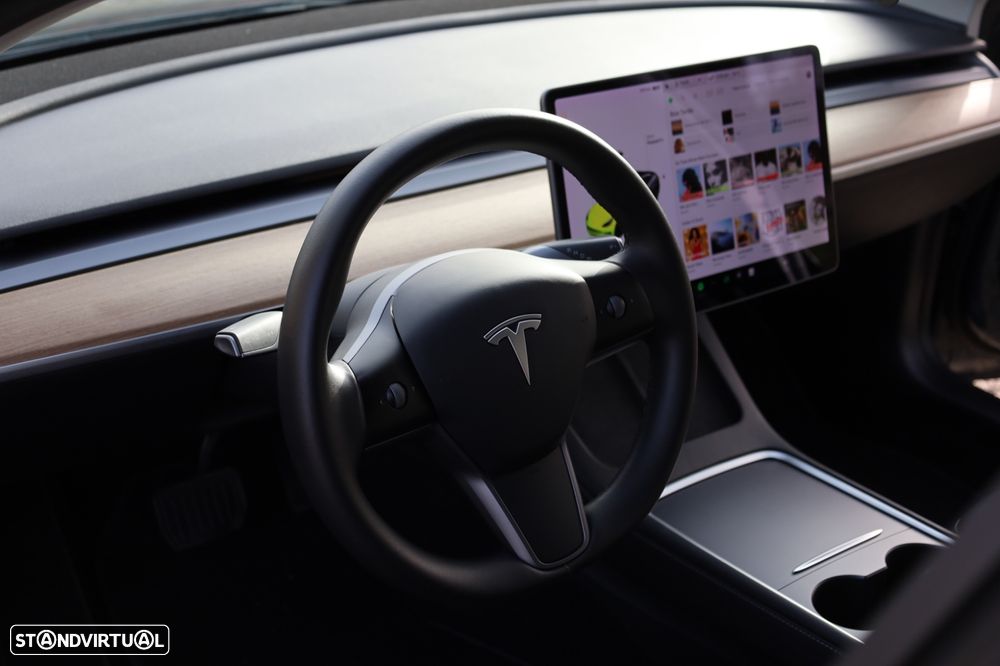 Tesla Model 3 Long-Range Dual Motor AWD - 19