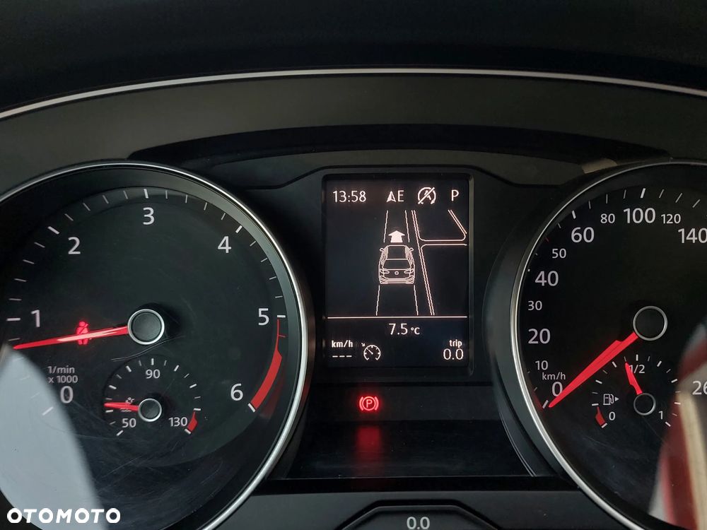 Volkswagen Passat - 27