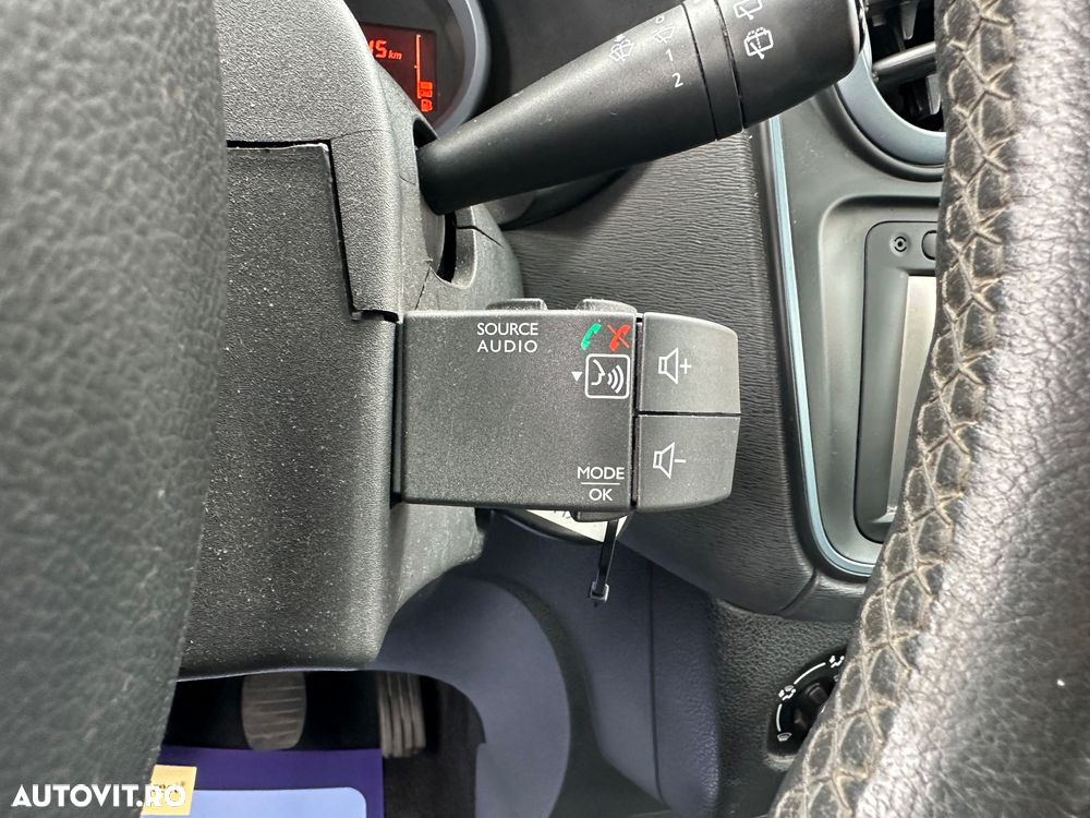 Dacia Lodgy 1.5 dCi Stepway - 14