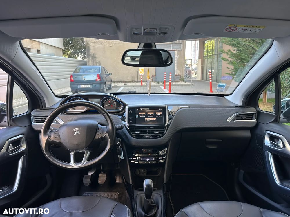 Peugeot 2008 - 5
