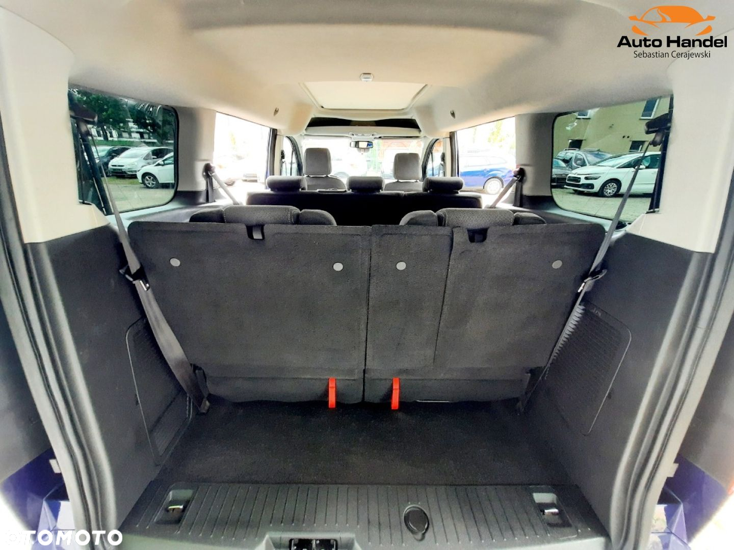 Ford Tourneo Connect Grand - 15
