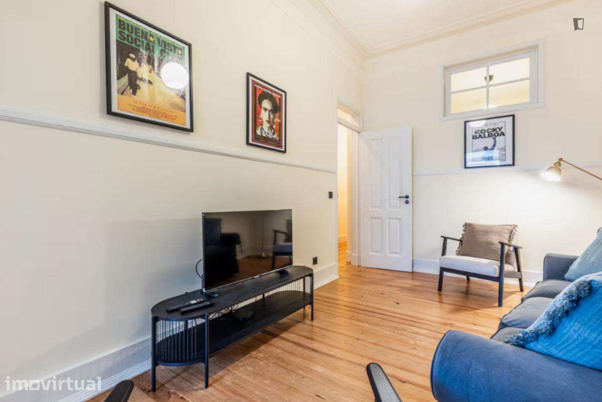 Quarto - localizado em Anjos Lisbon - Grande imagem: 5/23