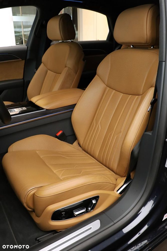 Audi A8 55 TFSI mHEV Quattro Tiptr - 19