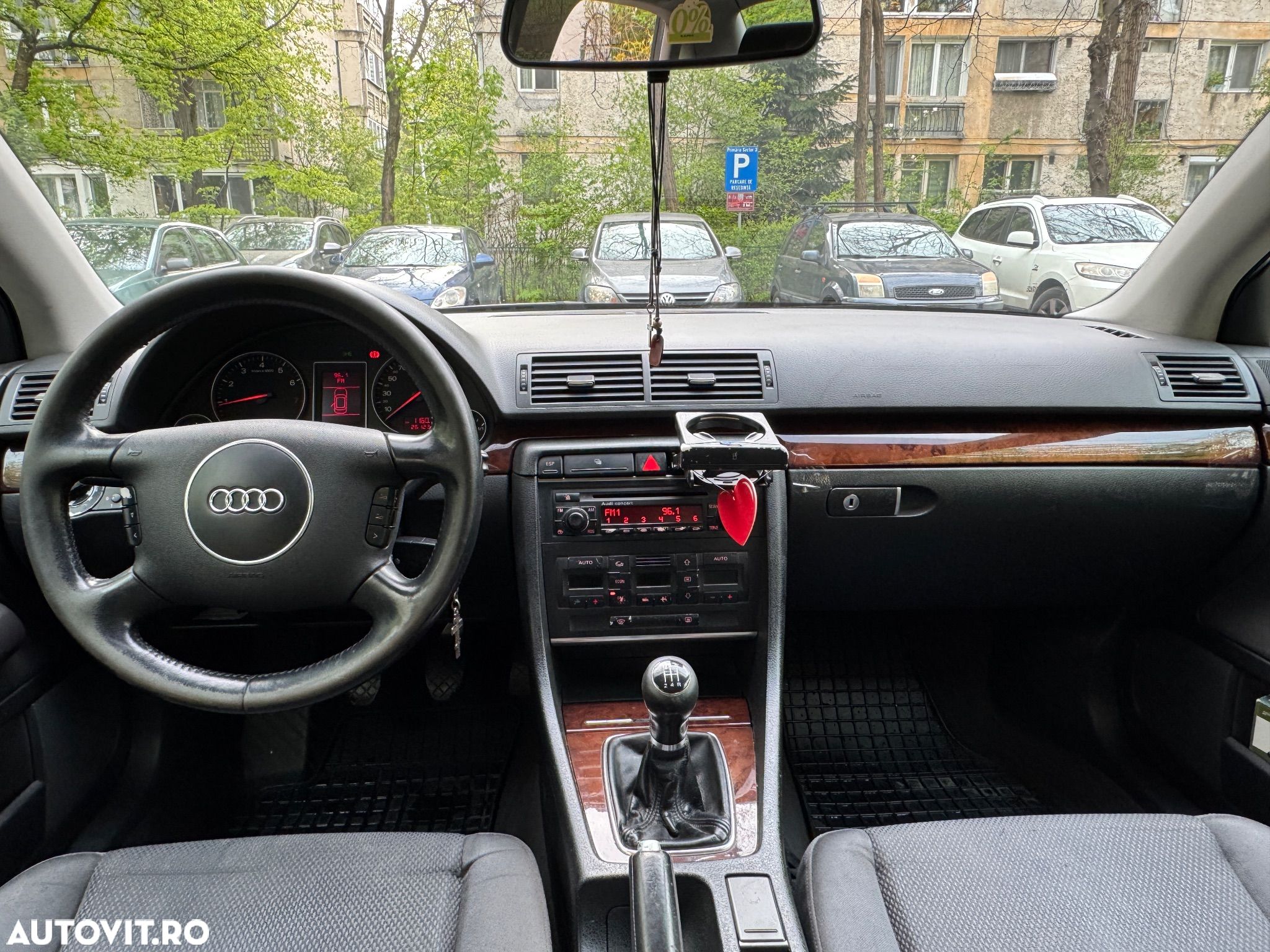 Audi A4 1.6 - 1