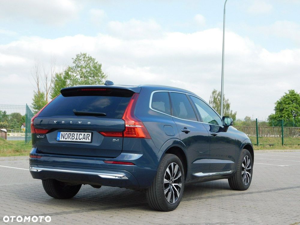 Volvo XC 60 B4 D Plus Bright - 29