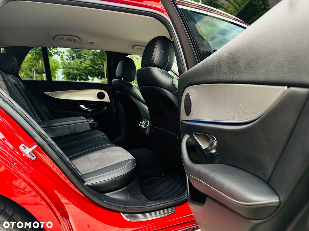 Mercedes-Benz Klasa E 220 d 9G-TRONIC Exclusive - 34