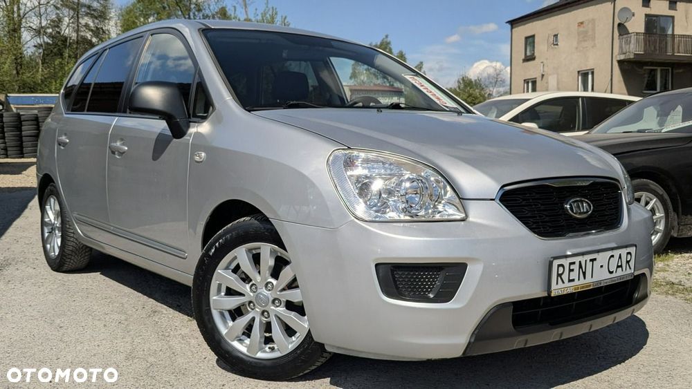 Kia Carens - 5