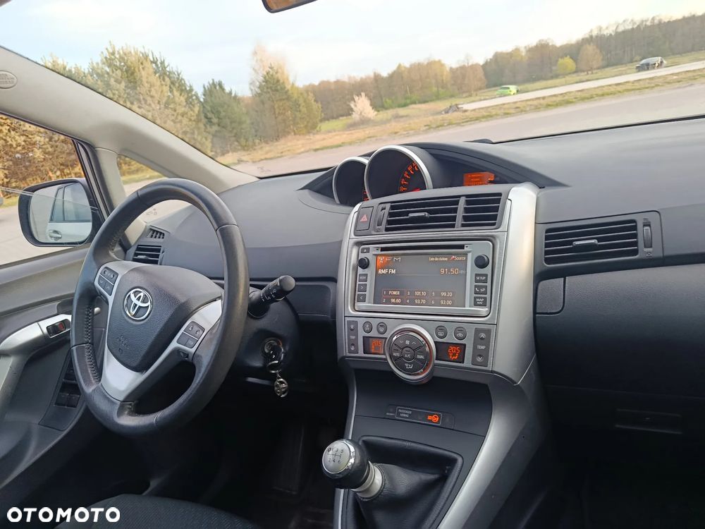 Toyota Verso 2.0 D-4D - 15