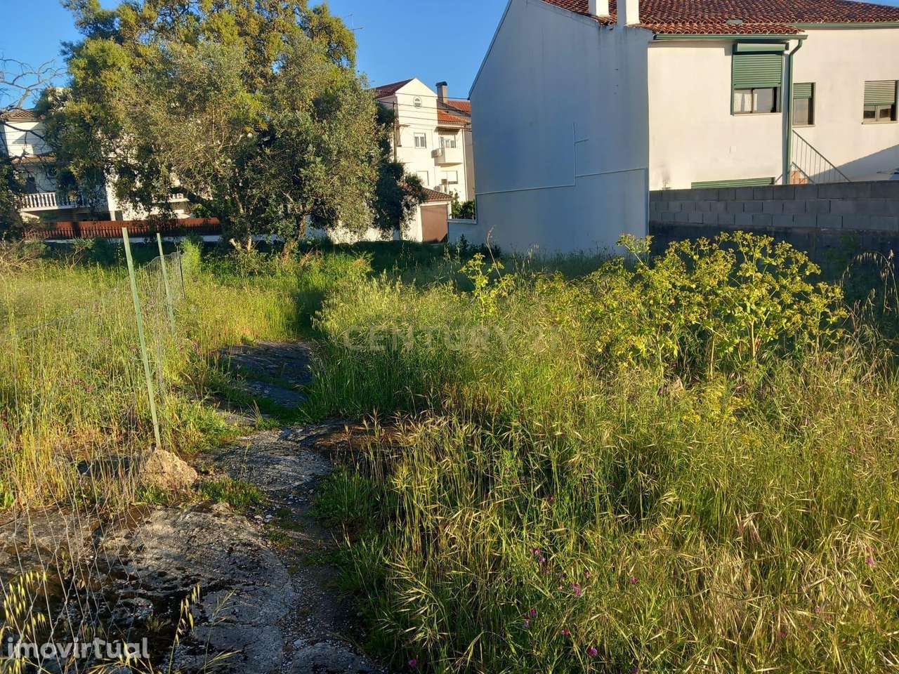 Terreno Urbano com 413m2 para construção de Moradia - Grande imagem: 4/8