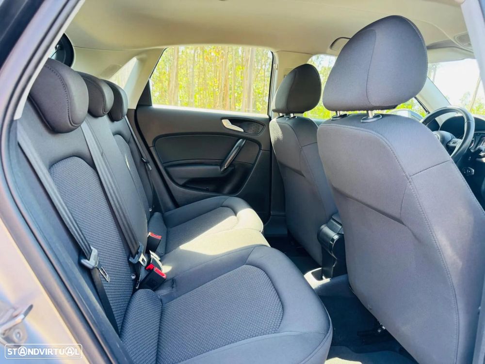 Audi A1 Sportback 1.6 TDI S line edition - 48