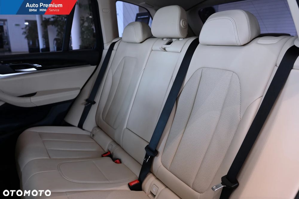 BMW X3 xDrive20i - 15