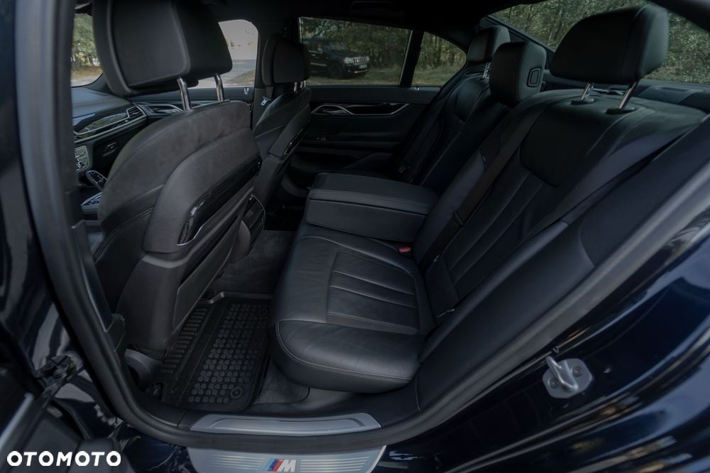 BMW Seria 7 - 15