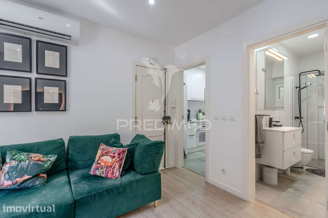Excelente Apartamento T3 Renovado com Logradouro Privativo no Beato... - Grande imagem: 3/37