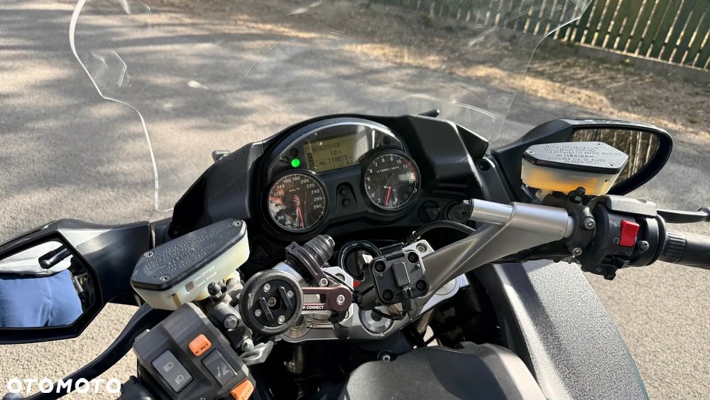 Kawasaki GTR - 15