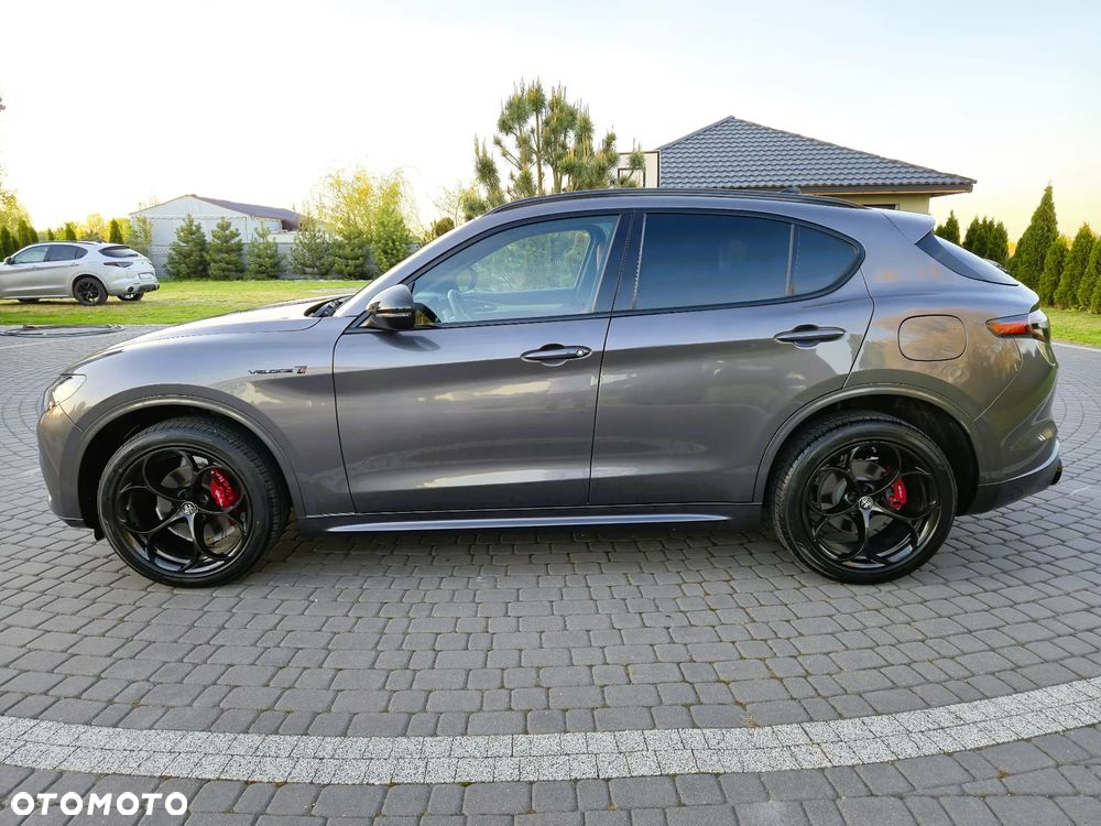 Alfa Romeo Stelvio 2.0 Turbo 16V AT8-Q4 Veloce Ti - 12