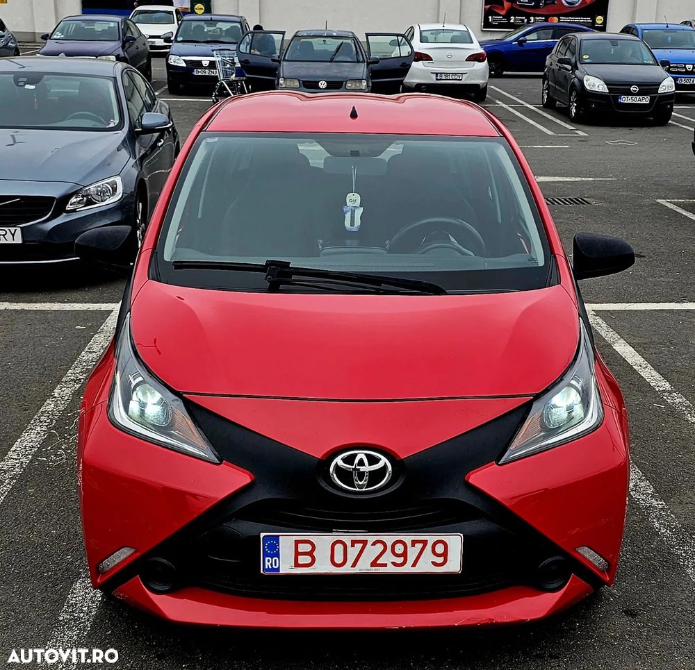 Toyota Aygo 1.0 X - cite Red - 1