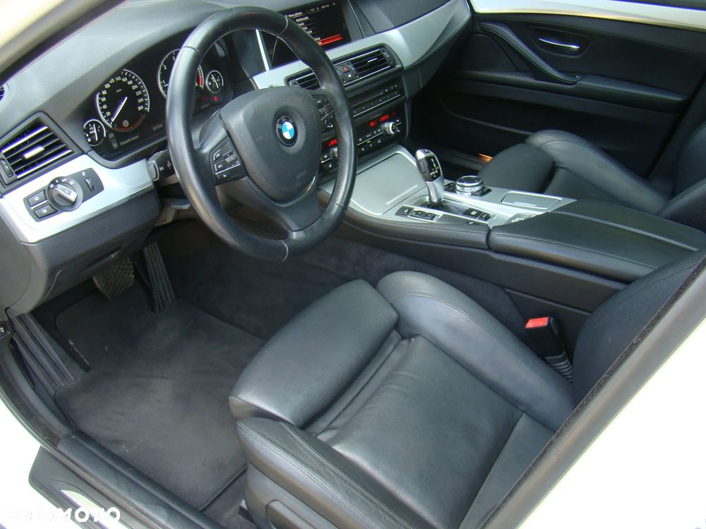 BMW Seria 5 520d - 22