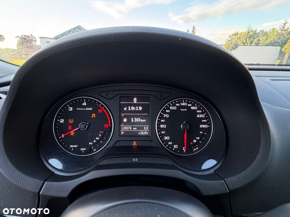 Audi A3 Sportback 30 TDI S tronic design - 24