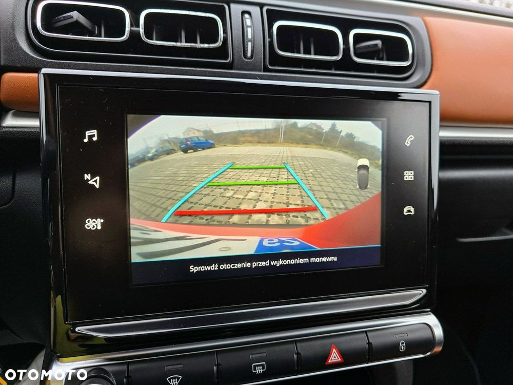 Citroën C3 1.2 PureTech Shine - 25