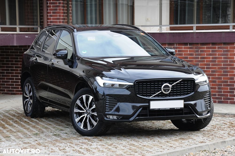 Volvo XC 60 B4 D AWD Plus Dark - 1