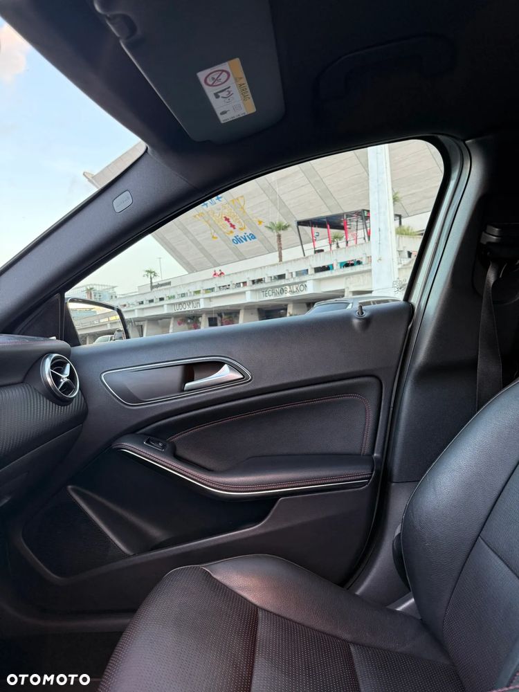 Mercedes-Benz Klasa A 250 7G-DCT AMG Line - 14