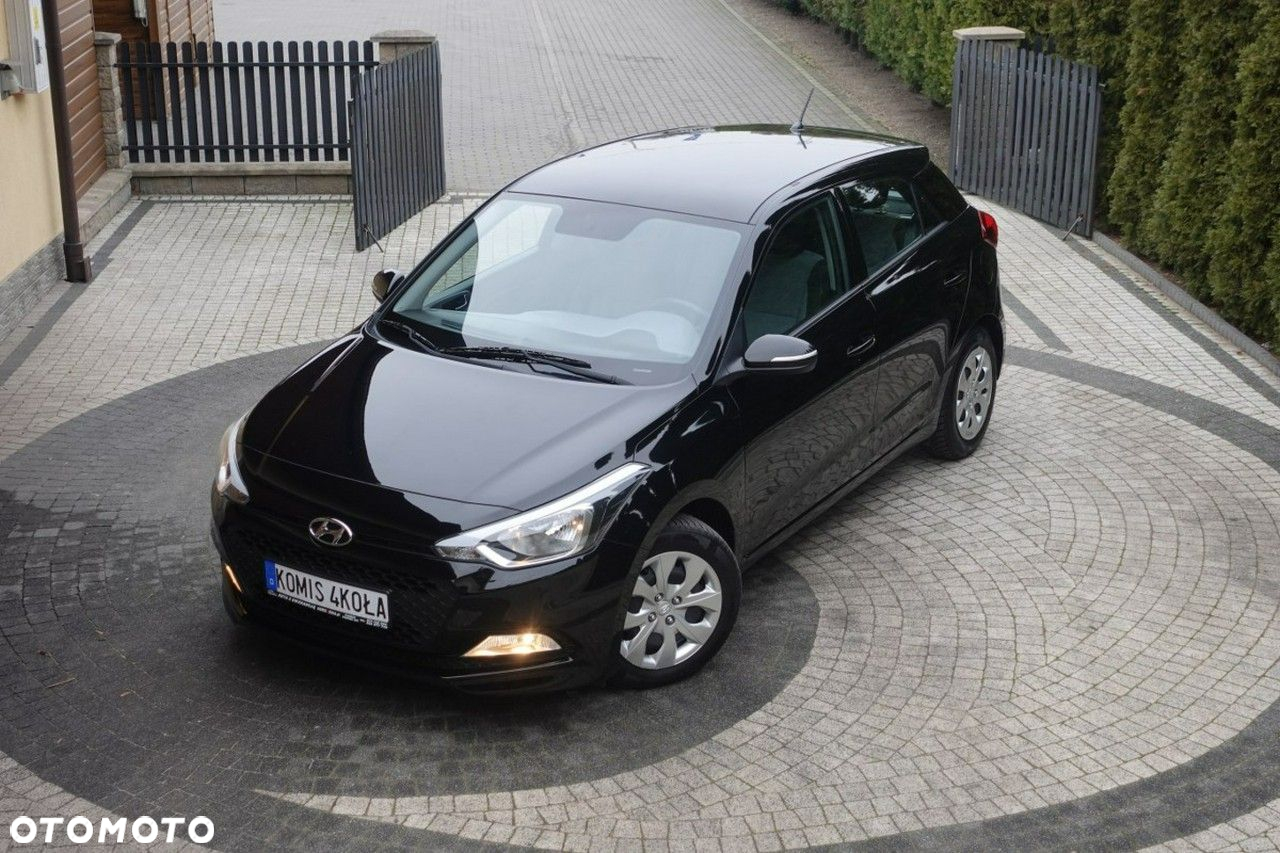 Hyundai i20 - 18