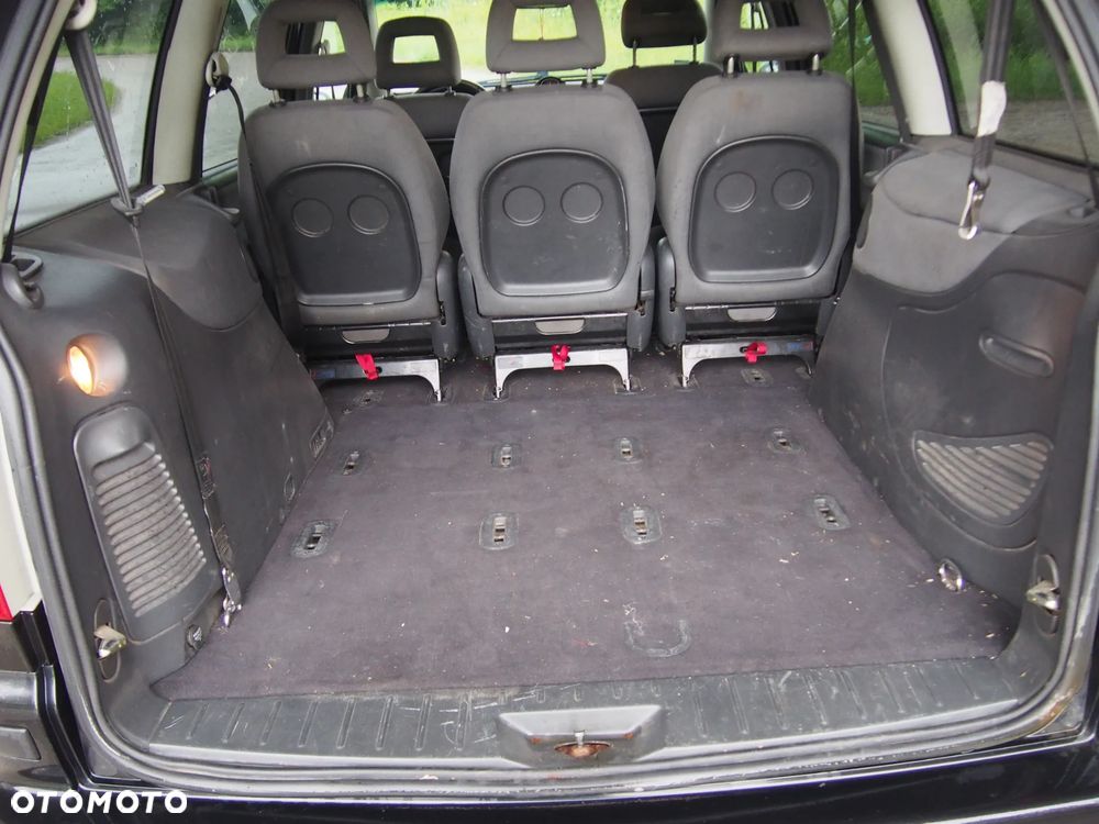 Ford Galaxy TDI Ghia - 23