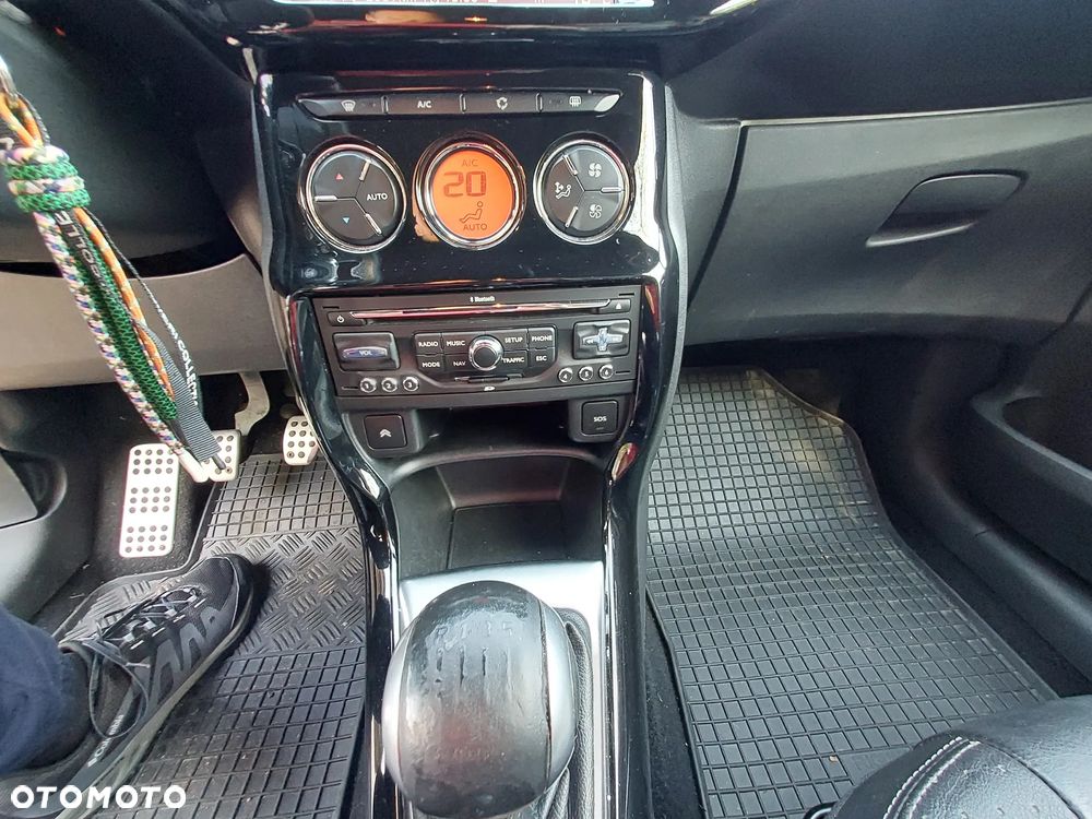 Citroën DS3 1.6 THP Ultra Prestige - 16