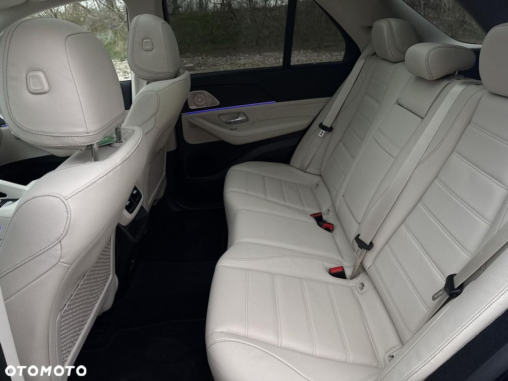 Mercedes-Benz GLE - 21