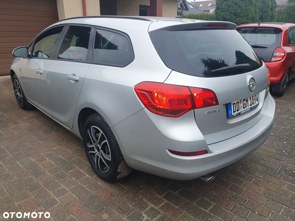Opel Astra 1.4 Turbo - 8