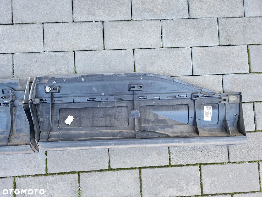 LISTWY DRZWI PRZEDNICH PRAWYCH + TYLNYCH PRAWYCH AUDI Q4 E-TRON 2021-- - 10