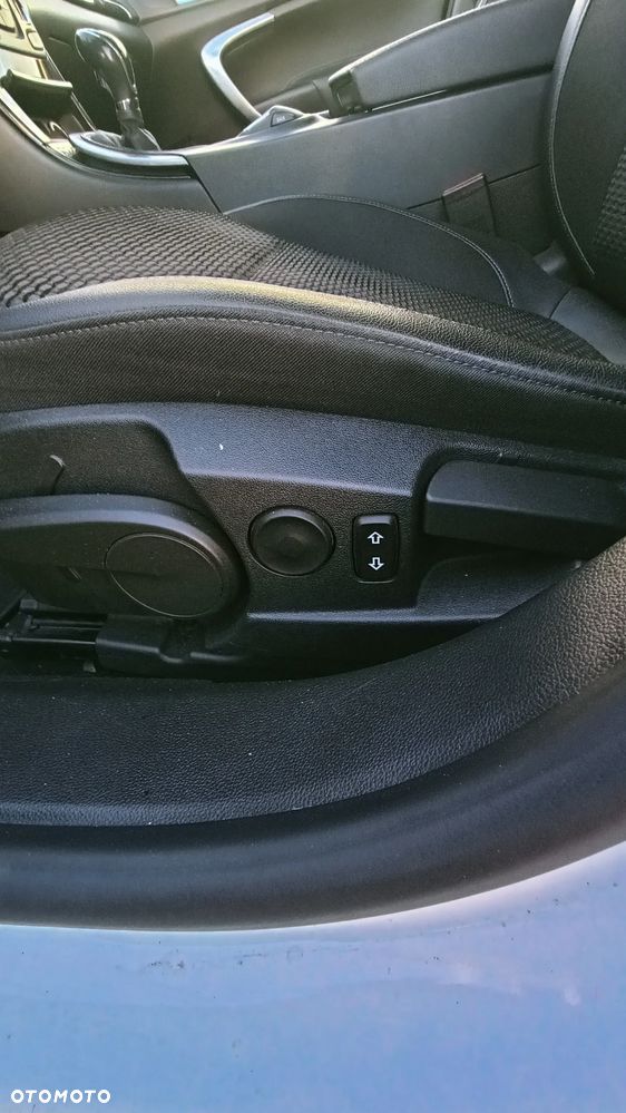 Opel Insignia 2.0 CDTI EcoFLEX Start/Stop Edition - 10