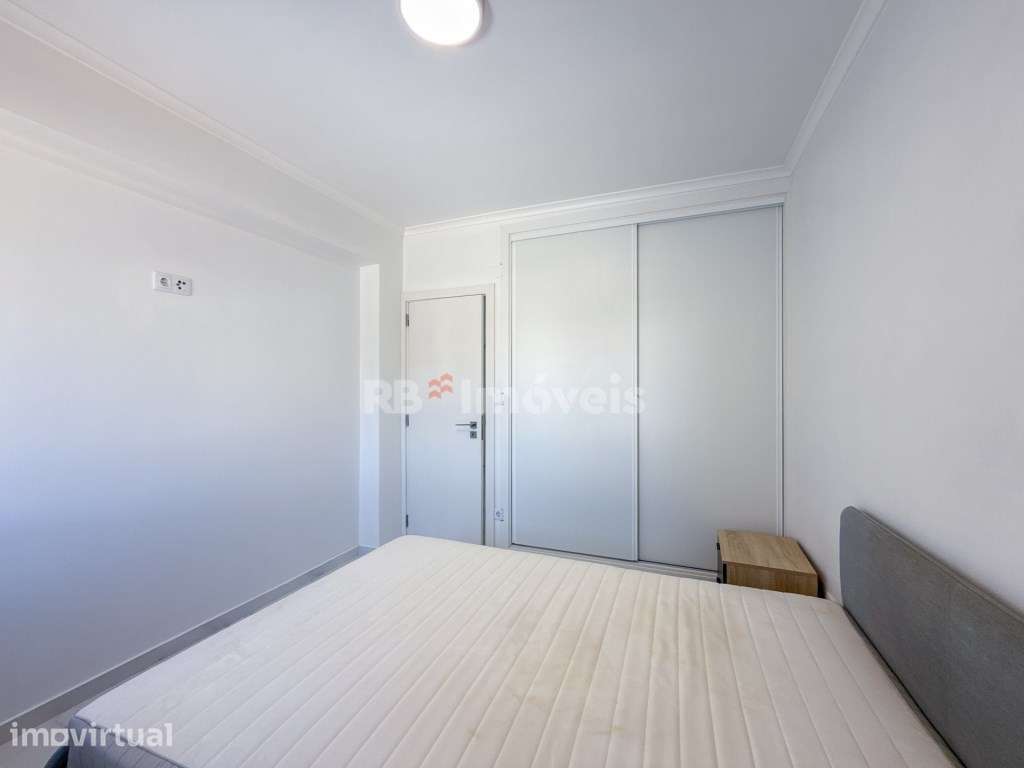 Apartamento T4 c/ Elevador e Varanda no coração de Tomar - Grande imagem: 4/33