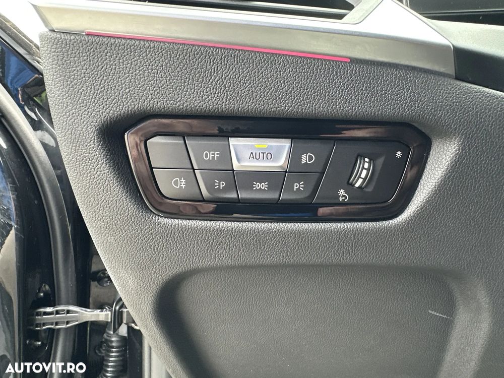 BMW Seria 3 320i xDrive Aut. - 16