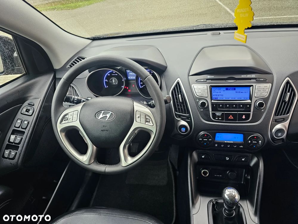 Hyundai ix35 1.7 CRDi 2WD blue Finale Gold - 13