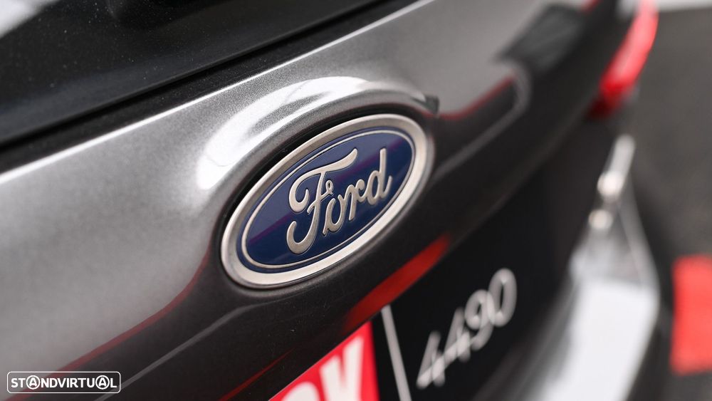 Ford Fiesta 1.5 EcoBoost S&S ST X - 35