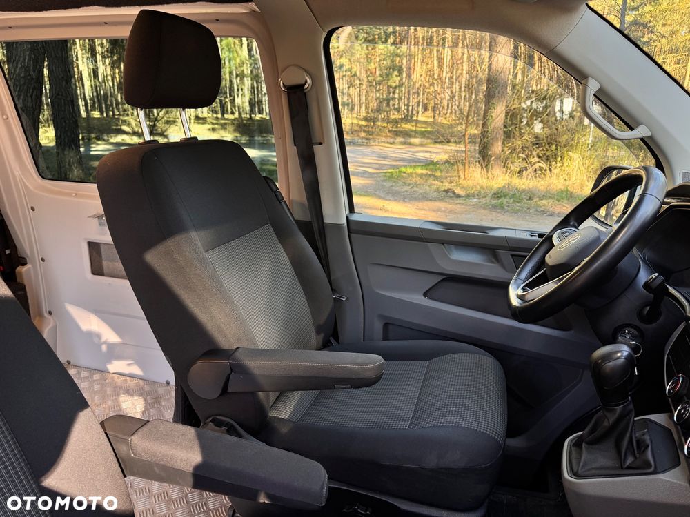 Volkswagen Transporter Kombi L2H1 M1 4Motion - 18