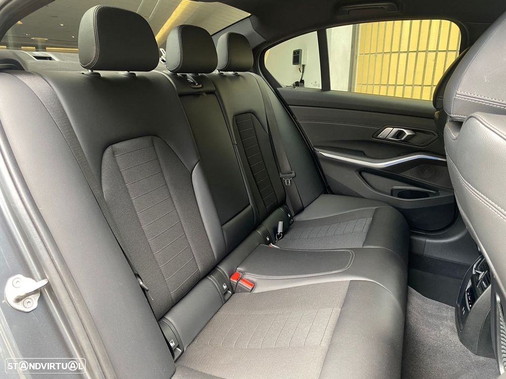 BMW 320 e Line Sport Auto - 12