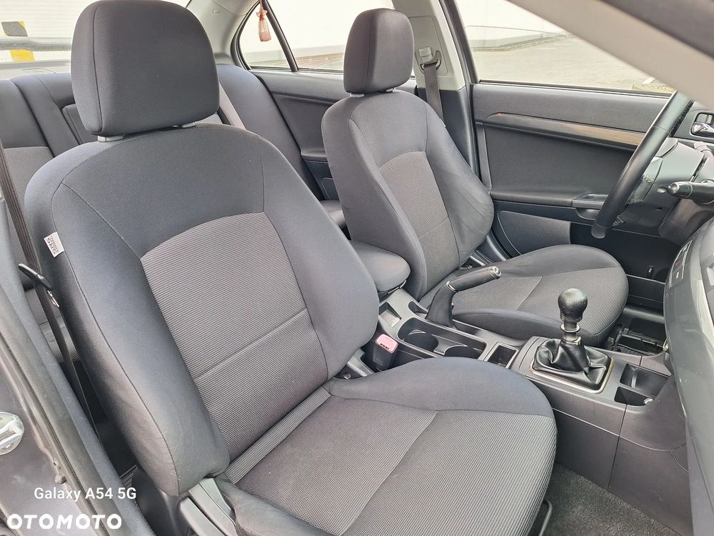Mitsubishi Lancer 2.0 DI-D Intense - 22