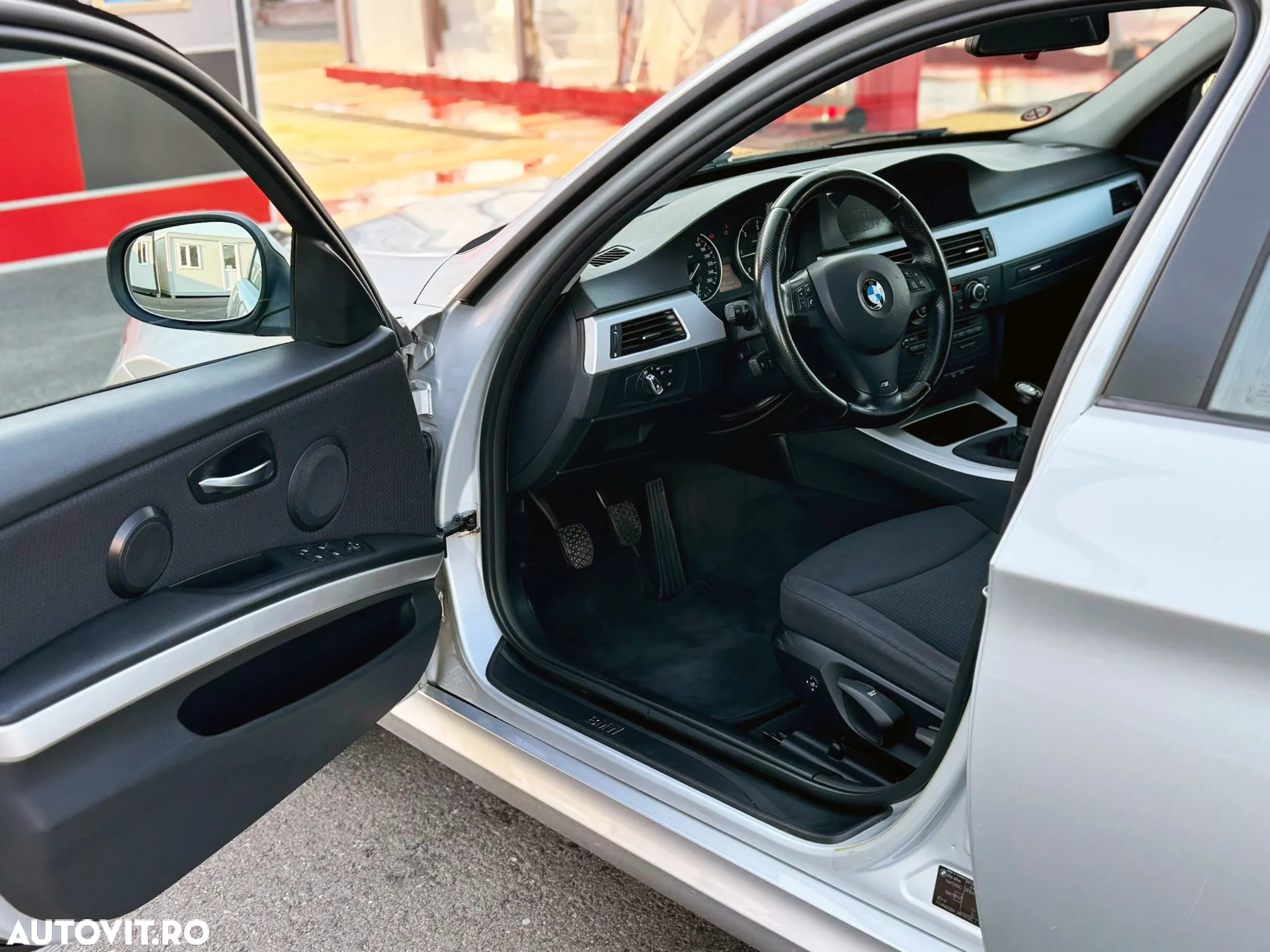 BMW Seria 3 320d xDrive DPF Edition Lifestyle - 10