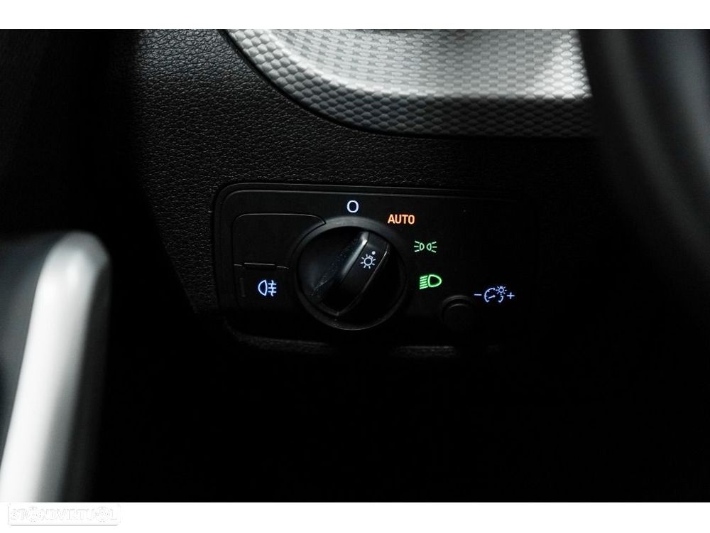 Audi Q2 30 TFSI Advanced - 25