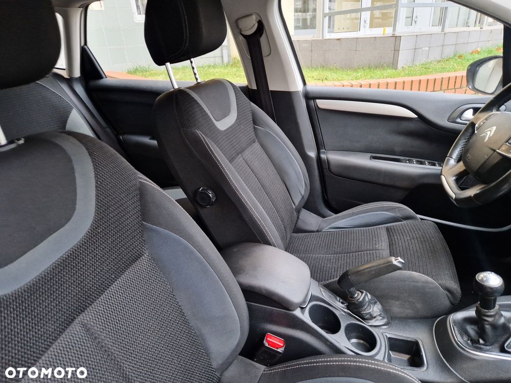Citroën C4 1.6 HDi Feel - 22