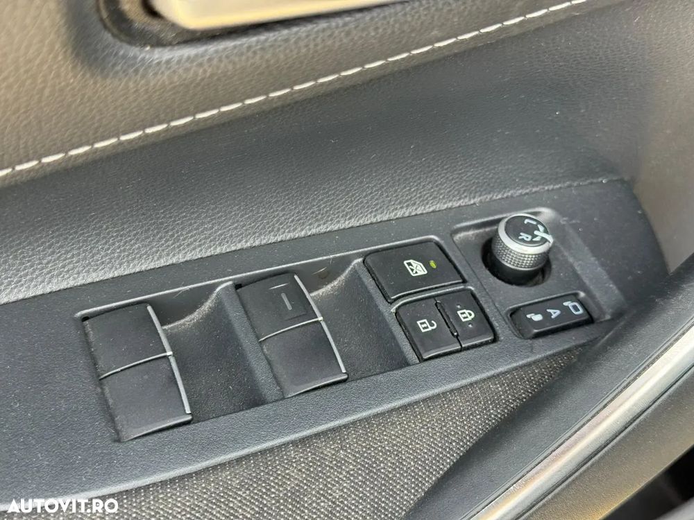 Toyota Corolla 1.8 HSD Dynamic - 20