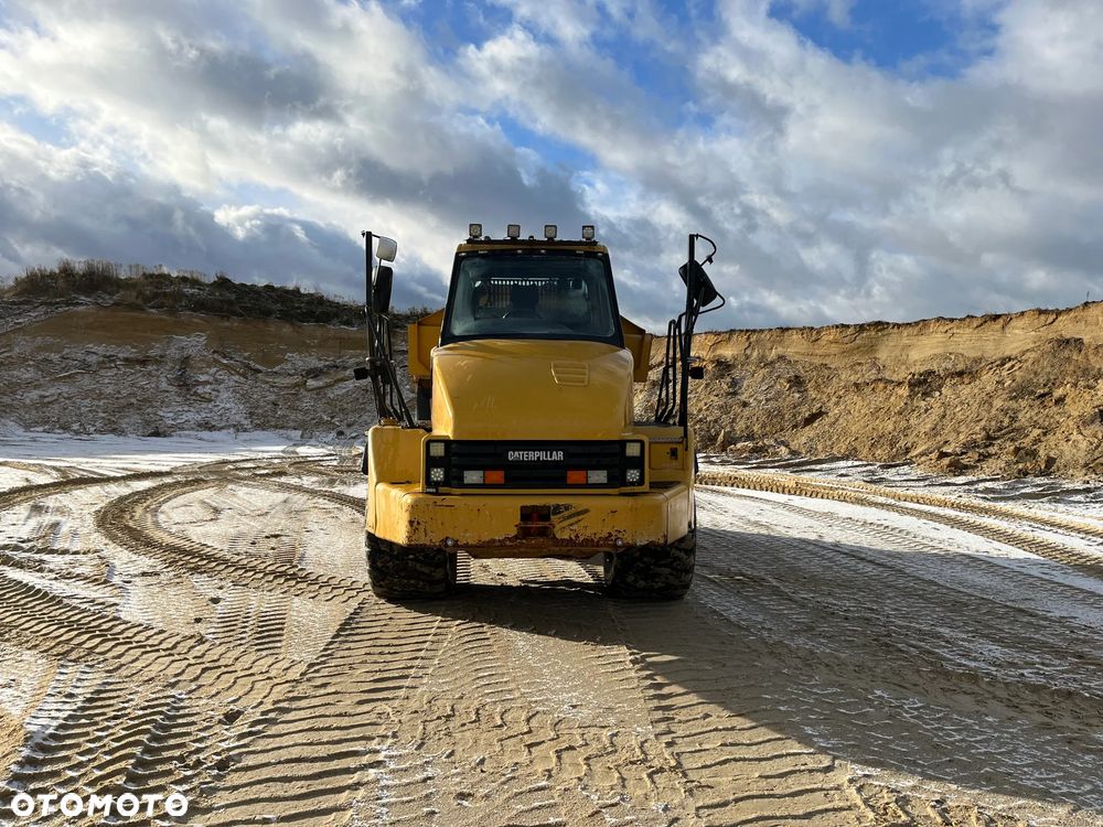 Caterpillar 730 - 4