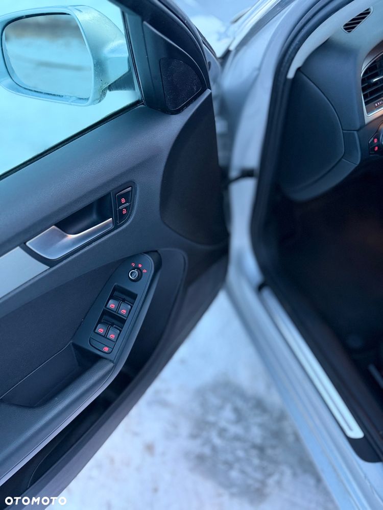 Audi A4 Avant 2.0 TDI DPF Ambiente - 11