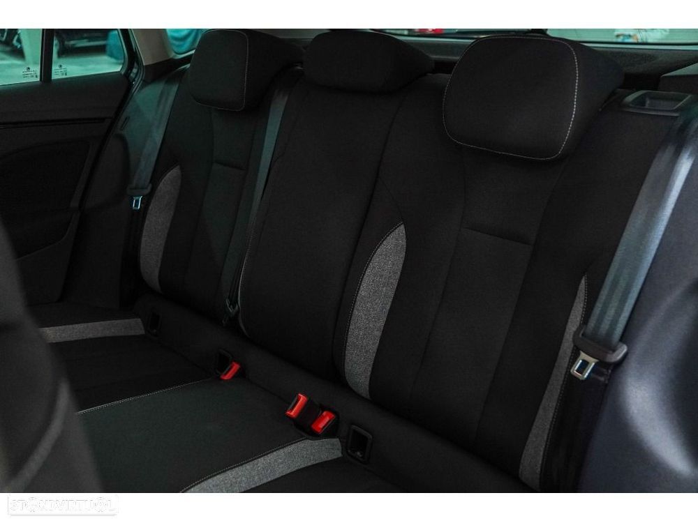 Skoda Kamiq 1.0 TSI DSG - 4